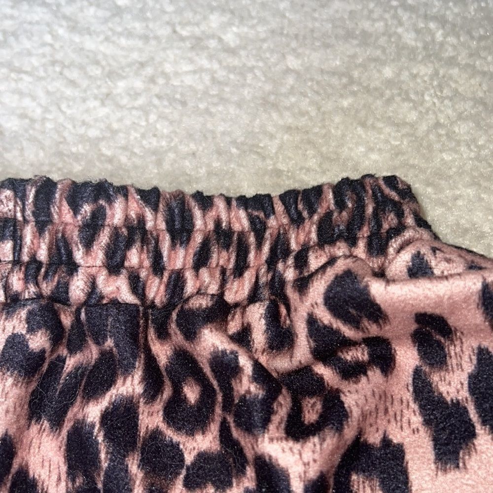 FOREVER21 Cheetah Shorts - Picture 5 of 5